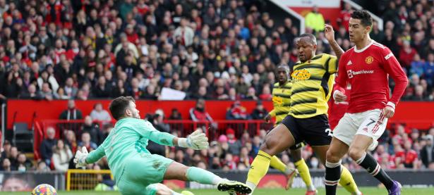 B体育体育培训-汉堡闷平对手，保级形势严峻