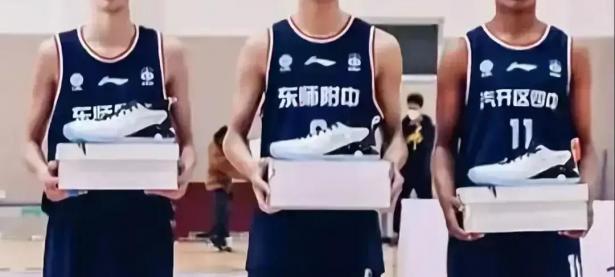 B体育体育官网入口-吉林男篮惊艳连胜，实力不容小视夺得宝贵积分