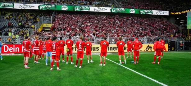 B体育体育官方-欧洲足坛豪门对决，欧锦赛四强将闪耀舞台