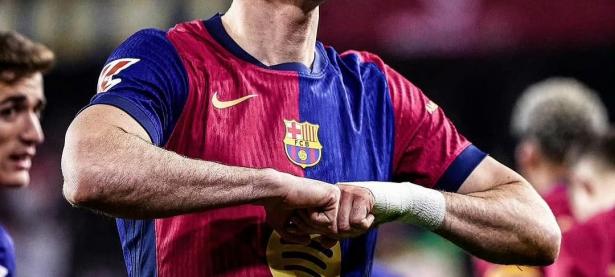 B体育体育活动-包含拜仁后防线零漏失，对手难有破门机会的词条