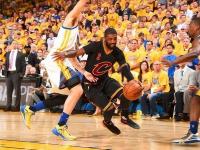 B体育体育登录-詹姆斯突破生涯纪录，骑士抢先勇士取得领先的简单介绍