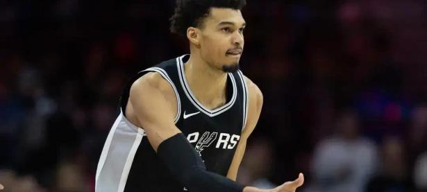 B体育体育视频-灰熊战胜马刺，莫兰特贡献比赛最佳表现