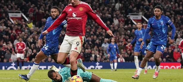 B体育体育中国官网-曼联球迷全程助阵，力挺球队