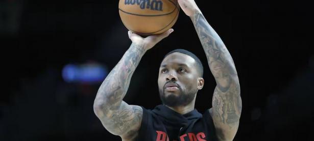 B体育体育网站-开拓者客场击败勇士，利拉德砍下29分