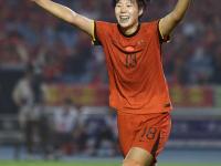 B体育体育网页版登录入口-中国女足再登巅峰，夺得辉煌成果