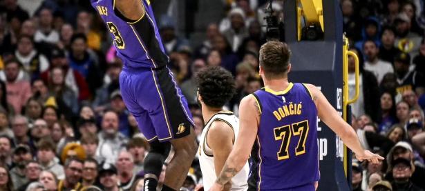 B体育体育直播-包含湖人不敌爵士遭遇连败，詹姆斯分未能扭转颓势的词条