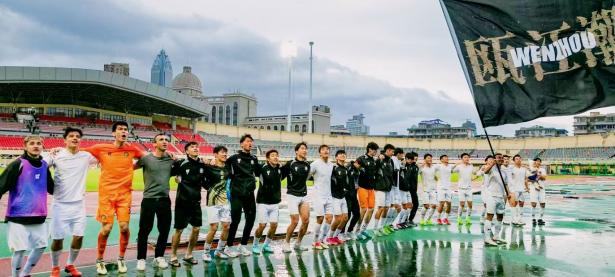 B体育体育官方登录入口-关于强队交锋，赛场上火药味十足！的信息