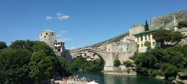 B体育体育网页版登录入口-包含塞尔维亚队与波黑激烈对决，场面火爆的词条