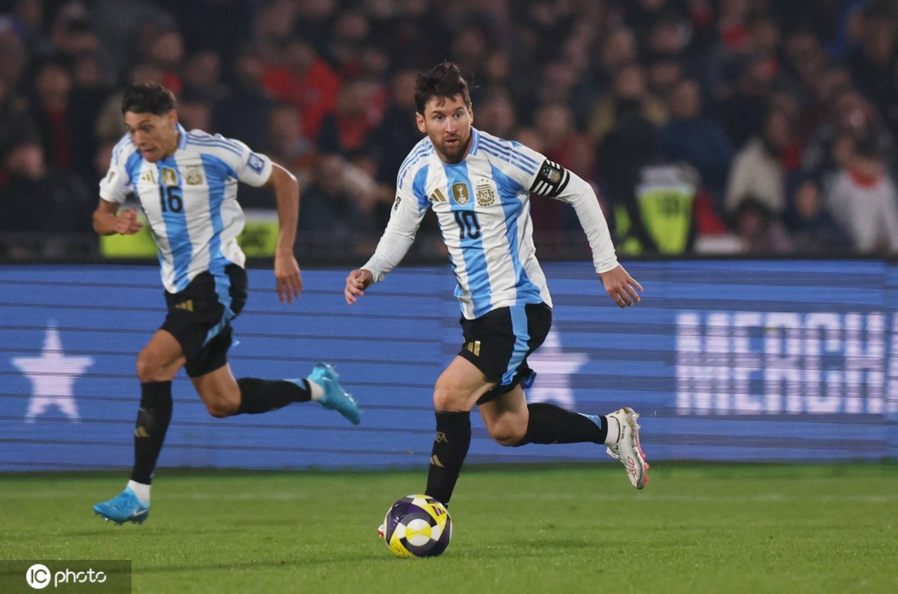 关于阿根廷队表现优异,晋级决赛的信息 关于阿根廷队表现优异,晋级决赛的信息