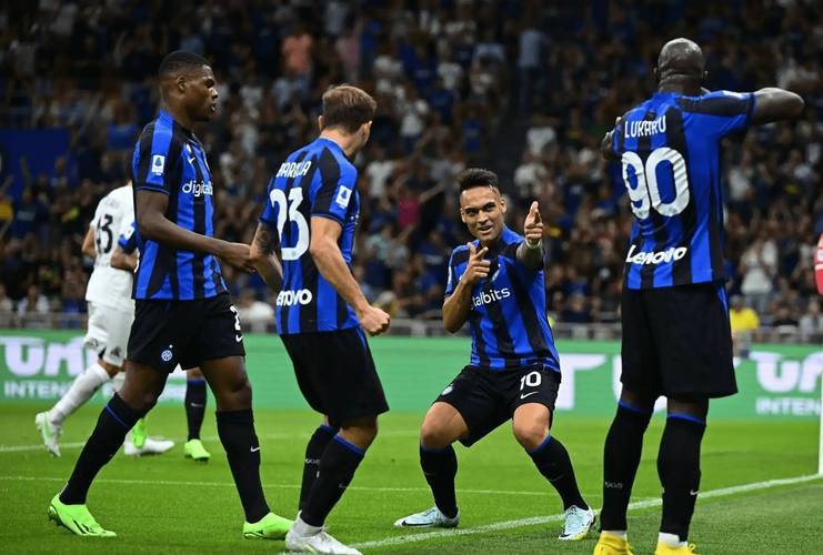 那不勒斯客场大胜乌迪内斯，豪取三分的简单介绍