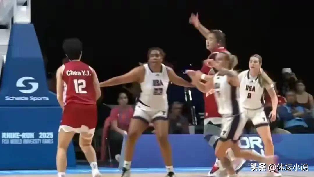 里约阿维队在法国联赛中紧咬对手，展现拼搏精神的简单介绍