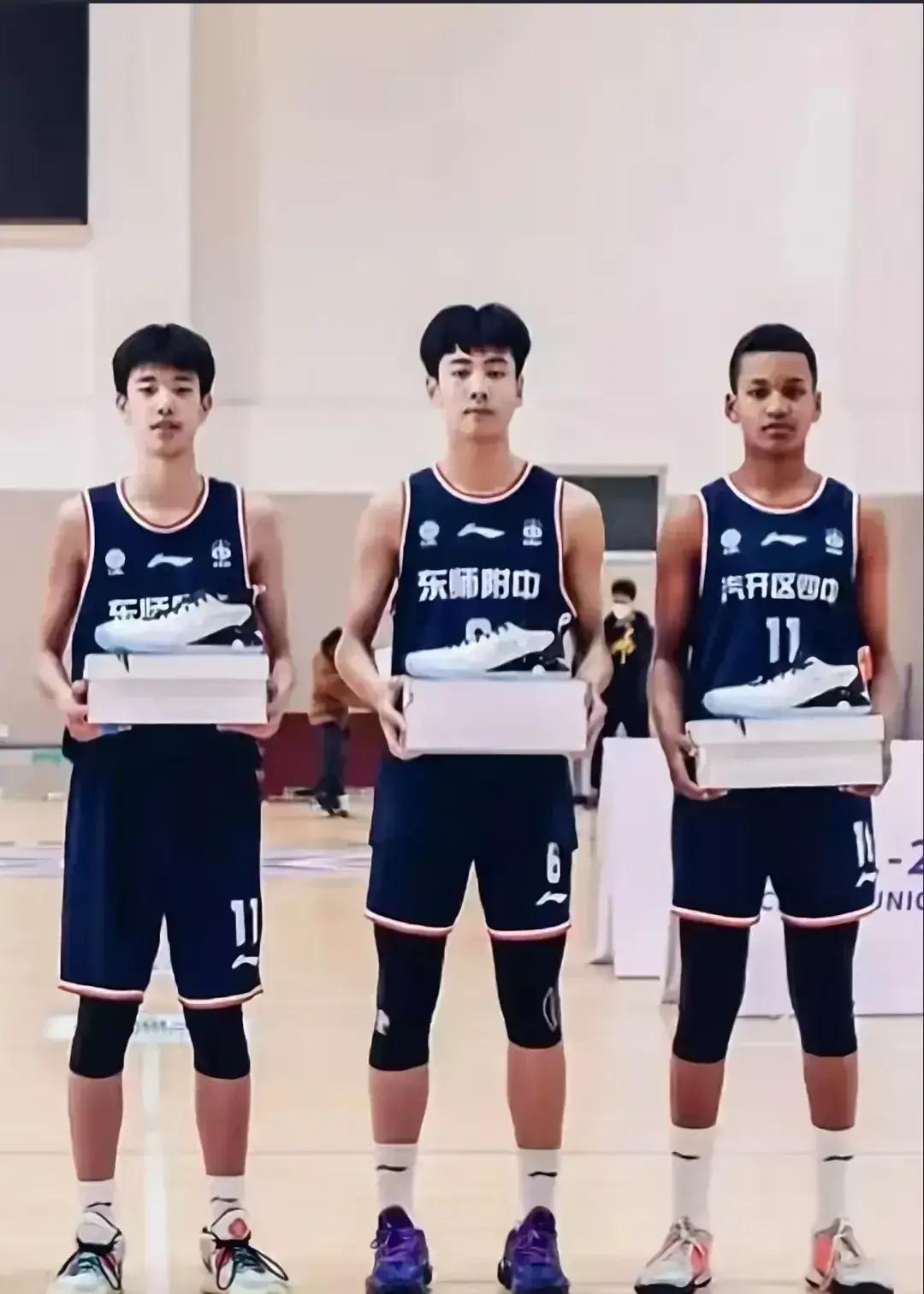 吉林男篮惊艳连胜,实力不容小视夺得宝贵积分 吉林男篮惊艳连胜,实力不容小视夺得宝贵积分