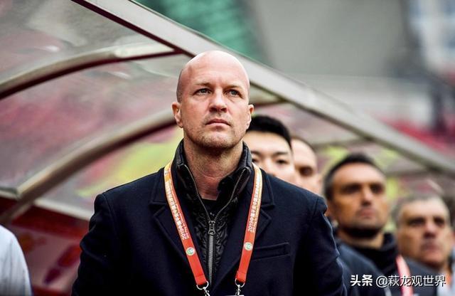 关于重庆斯威压倒性优势战胜弱旅,取得胜利的信息 关于重庆斯威压倒性优势战胜弱旅,取得胜利的信息