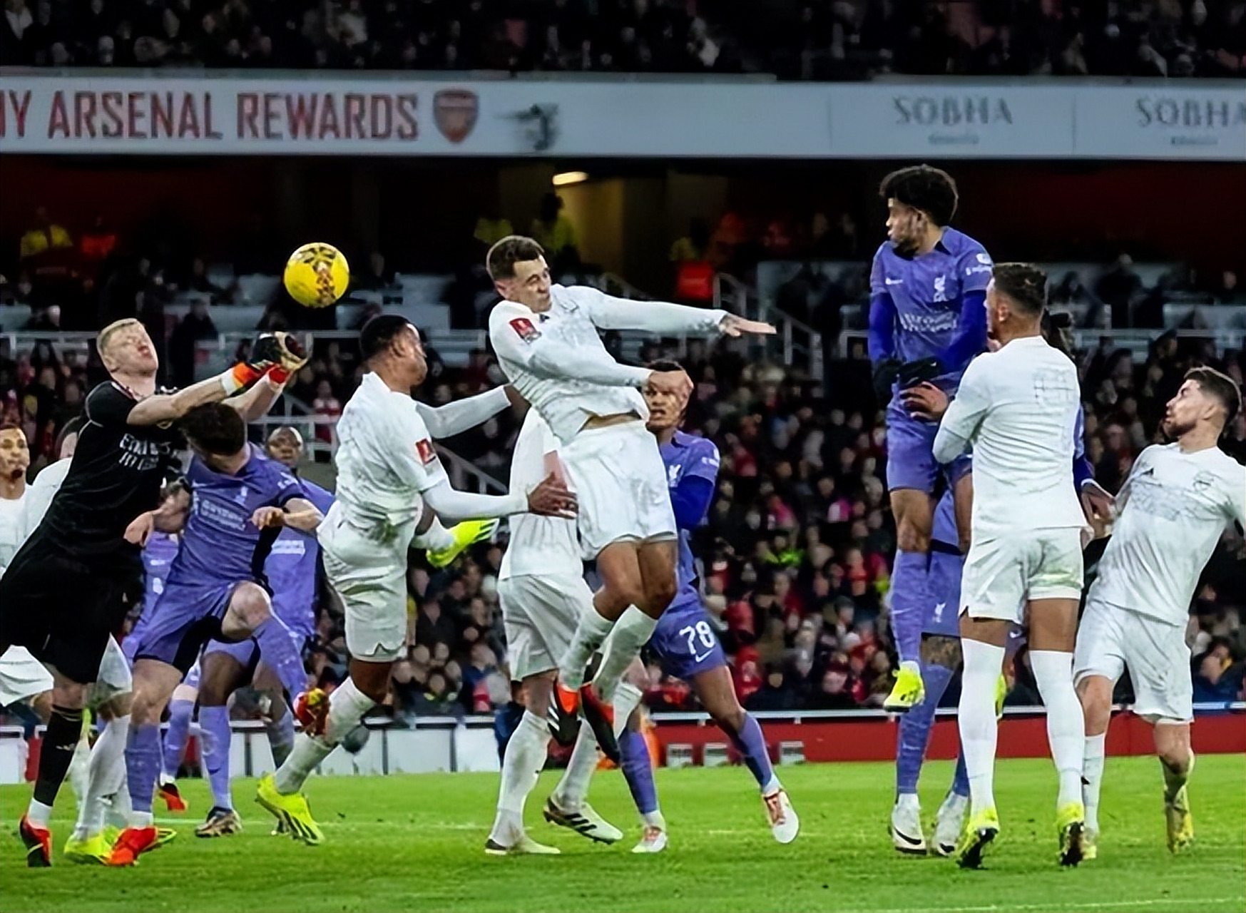 利物浦在国际赛场上连胜，晋级淘汰赛