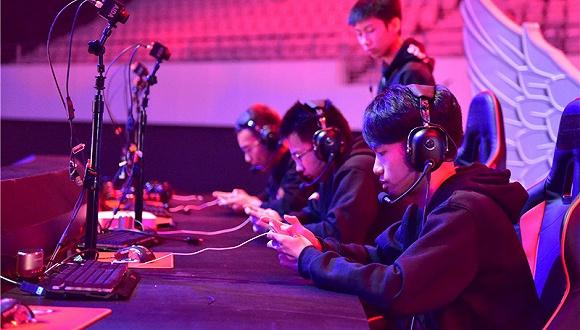 战队在球场上展现不可一世的强大力量的简单介绍 战队在球场上展现不可一世的强大力量的简单介绍