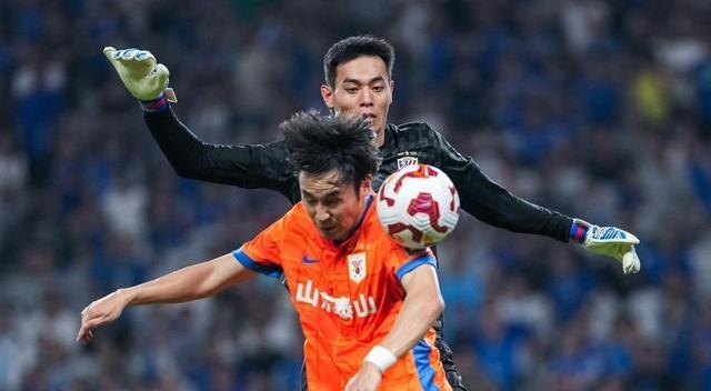 关于中国足球聚焦顶尖球队对决,冠军归属悬念重重的信息 关于中国足球聚焦顶尖球队对决,冠军归属悬念重重的信息