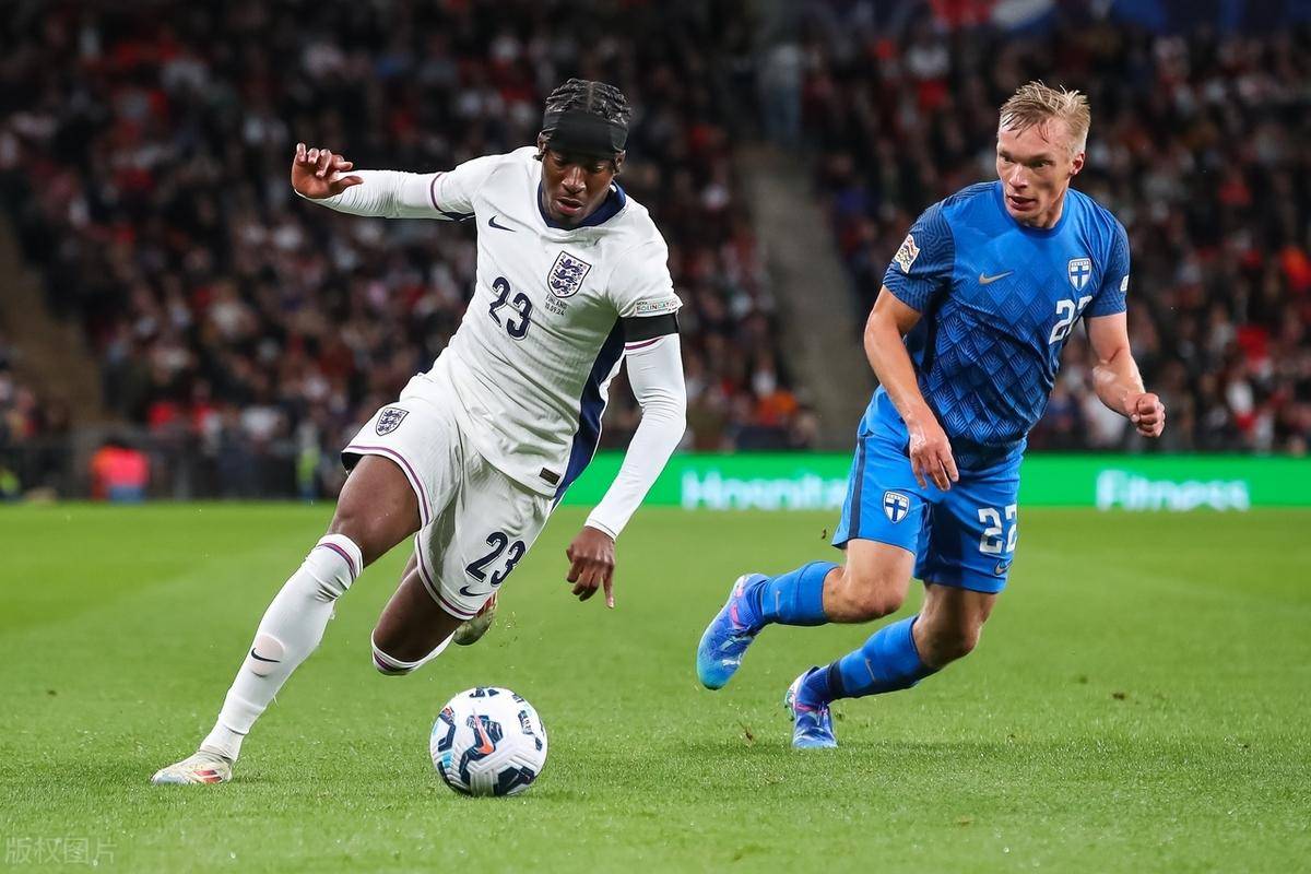 芬兰球员展现攻势，赢下比赛