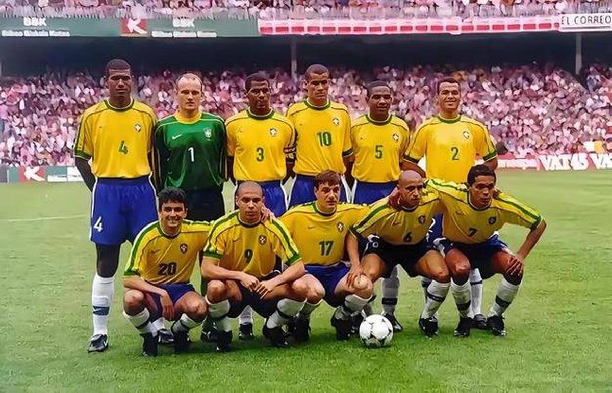 还原经典比赛瞬间，回顾球场传奇历程的简单介绍