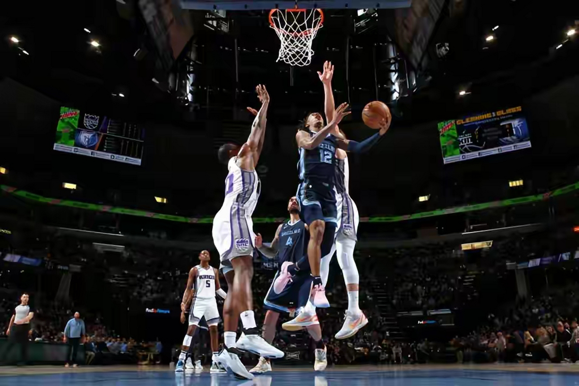 冲击季后赛资格,球队奋力拼搏的简单介绍 冲击季后赛资格,球队奋力拼搏的简单介绍